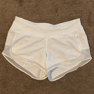 lululemon mind over miles short